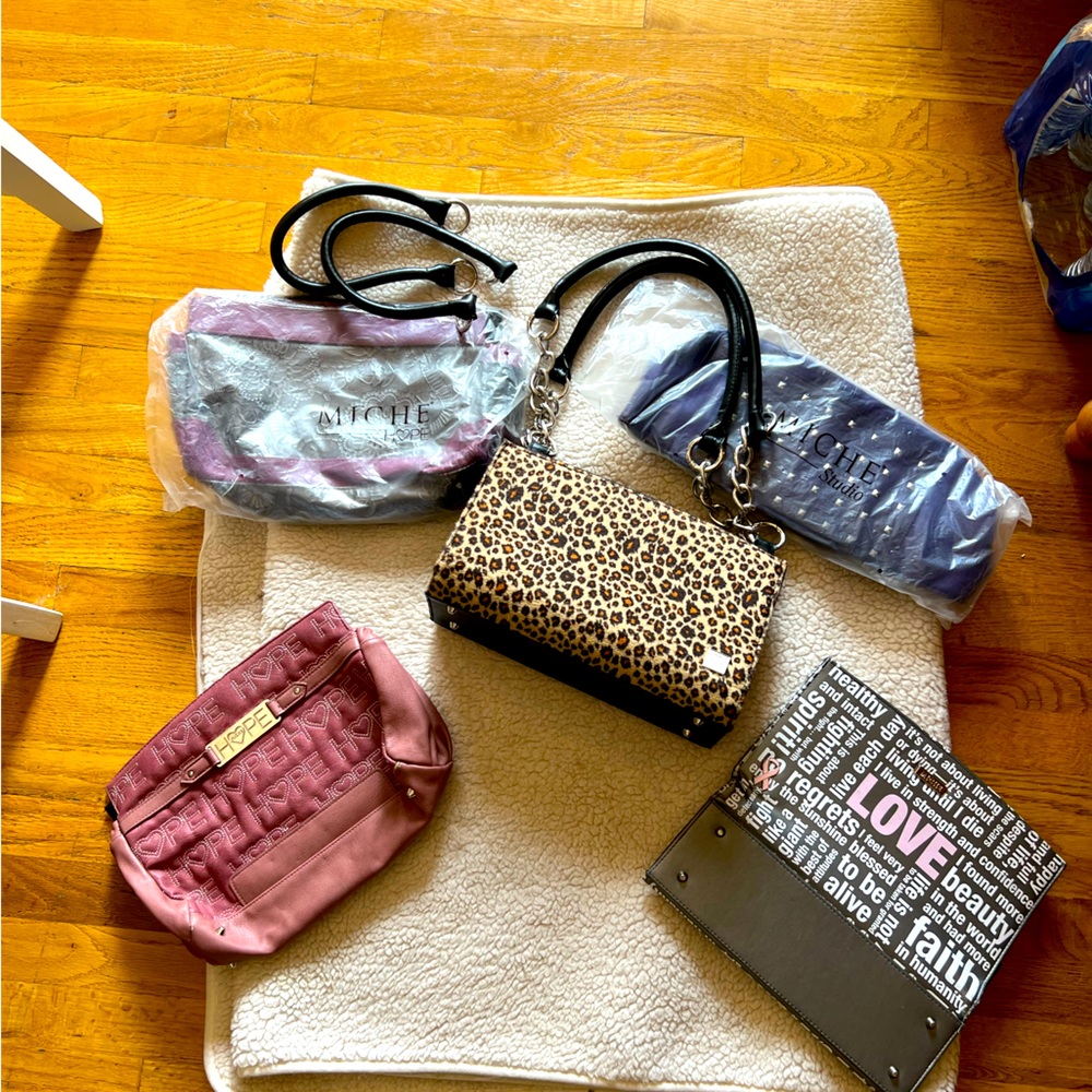 Miche bag and 5 shells and extra handles